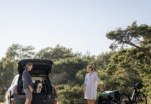 Thule – Perfekt für alle Abenteuer ausgestattet Unterwegs mit Hund